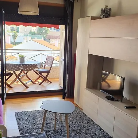 Acogedor Y Moderno En Apartamento